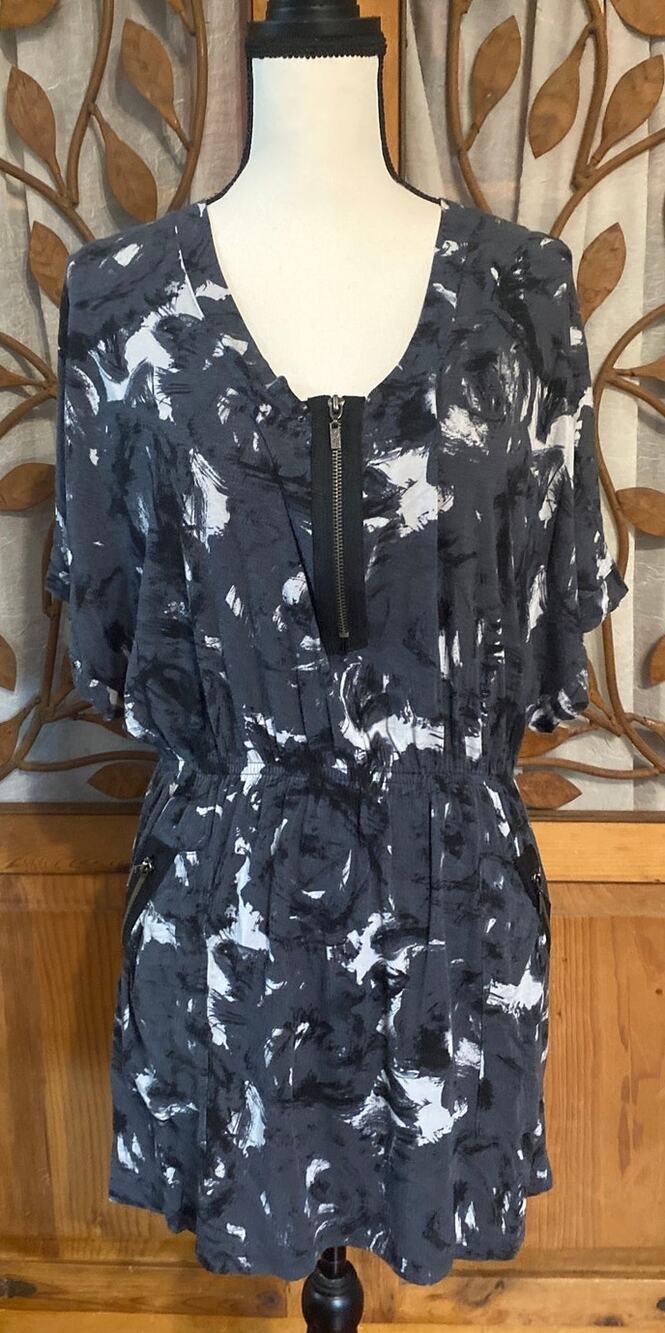 KensiGirl, 80s style tunic with zipper front and pockets, size Large womens